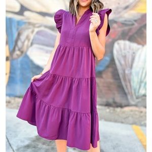 NWOT Tiered Midi Dress